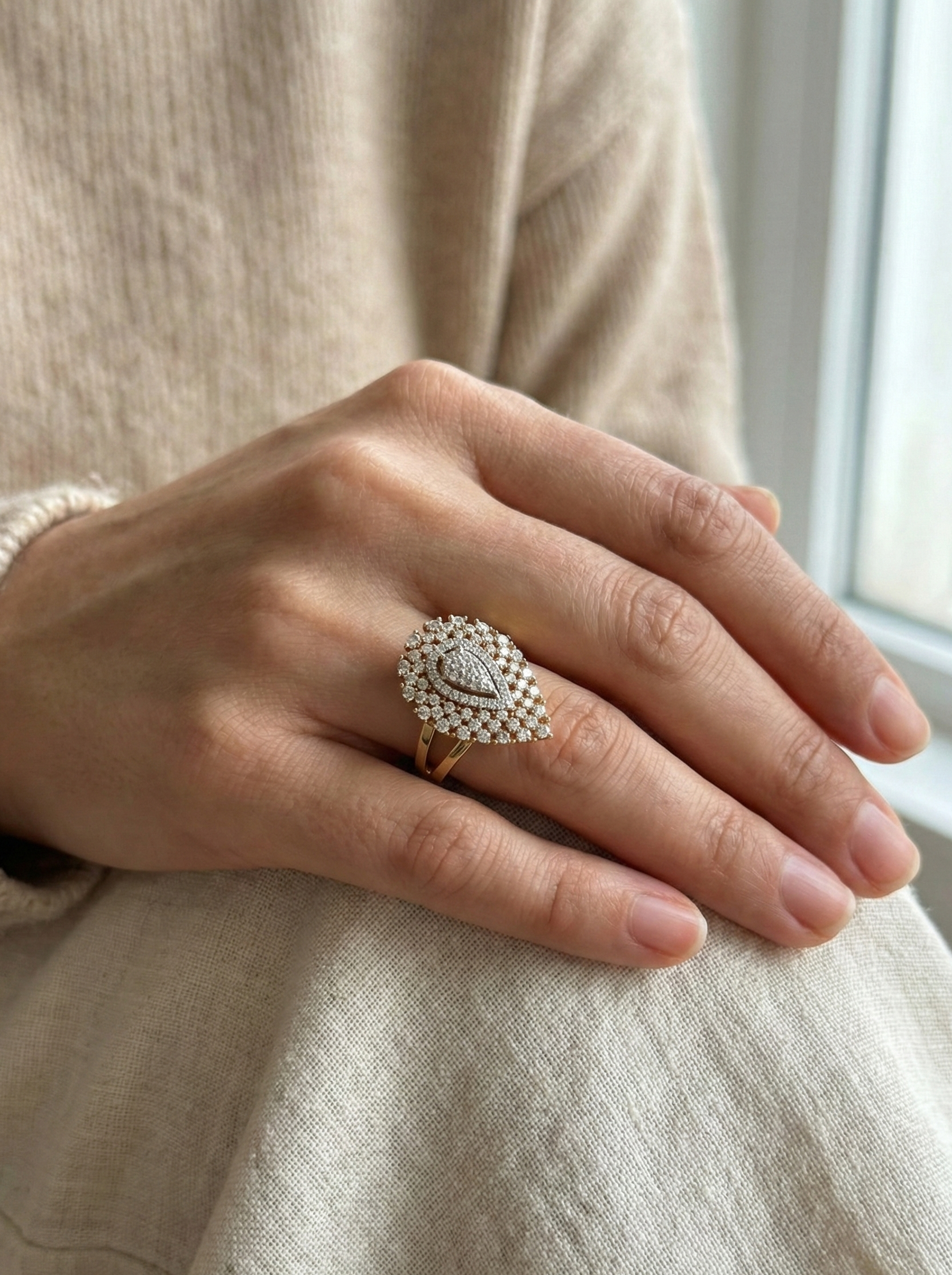 Pırtanla Görünümlü Yüzük